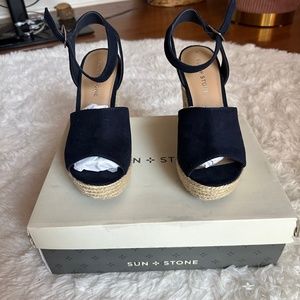 Navy Blue Sun Stone Wedge Sandals - Brand new size 6.5